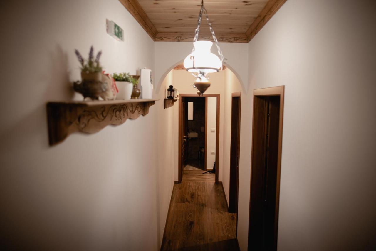 4 Rooms Since 1950 Gjirokastër Extérieur photo