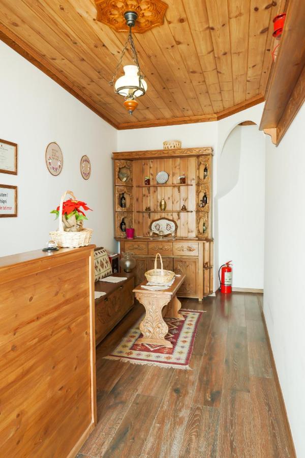 4 Rooms Since 1950 Gjirokastër Extérieur photo