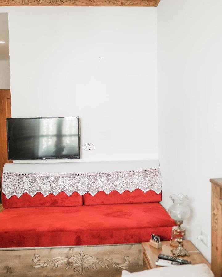 4 Rooms Since 1950 Gjirokastër Extérieur photo