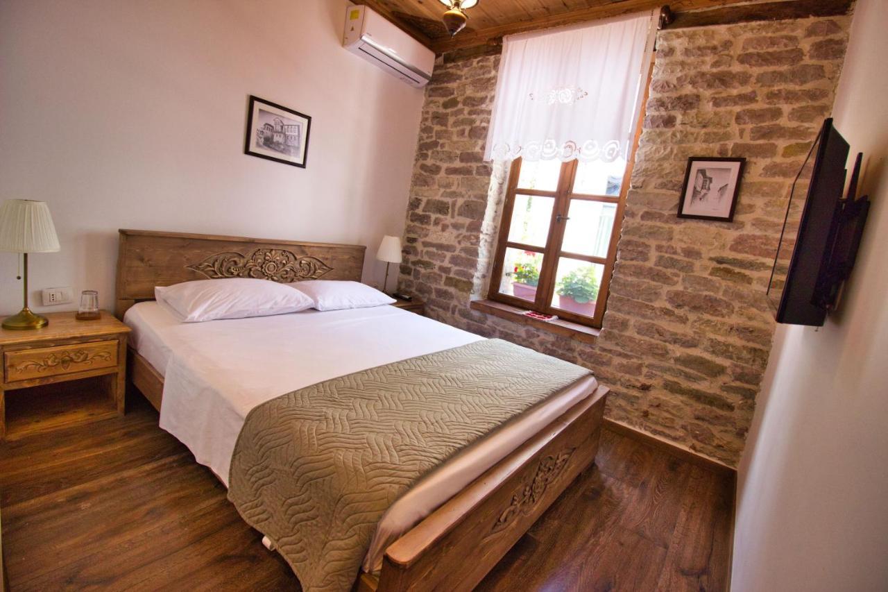 4 Rooms Since 1950 Gjirokastër Extérieur photo